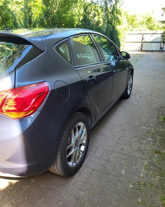 Opel Astra cena 18500 przebieg: 172527, rok produkcji 2010 z Pruszków małe 79
